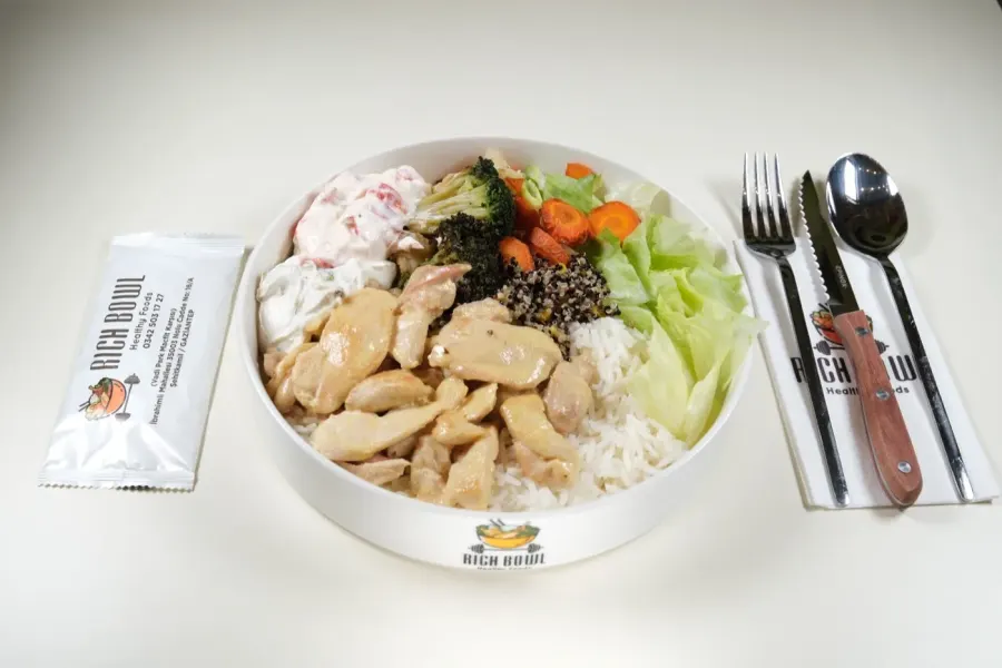 Köri Soslu Hindi Bowl